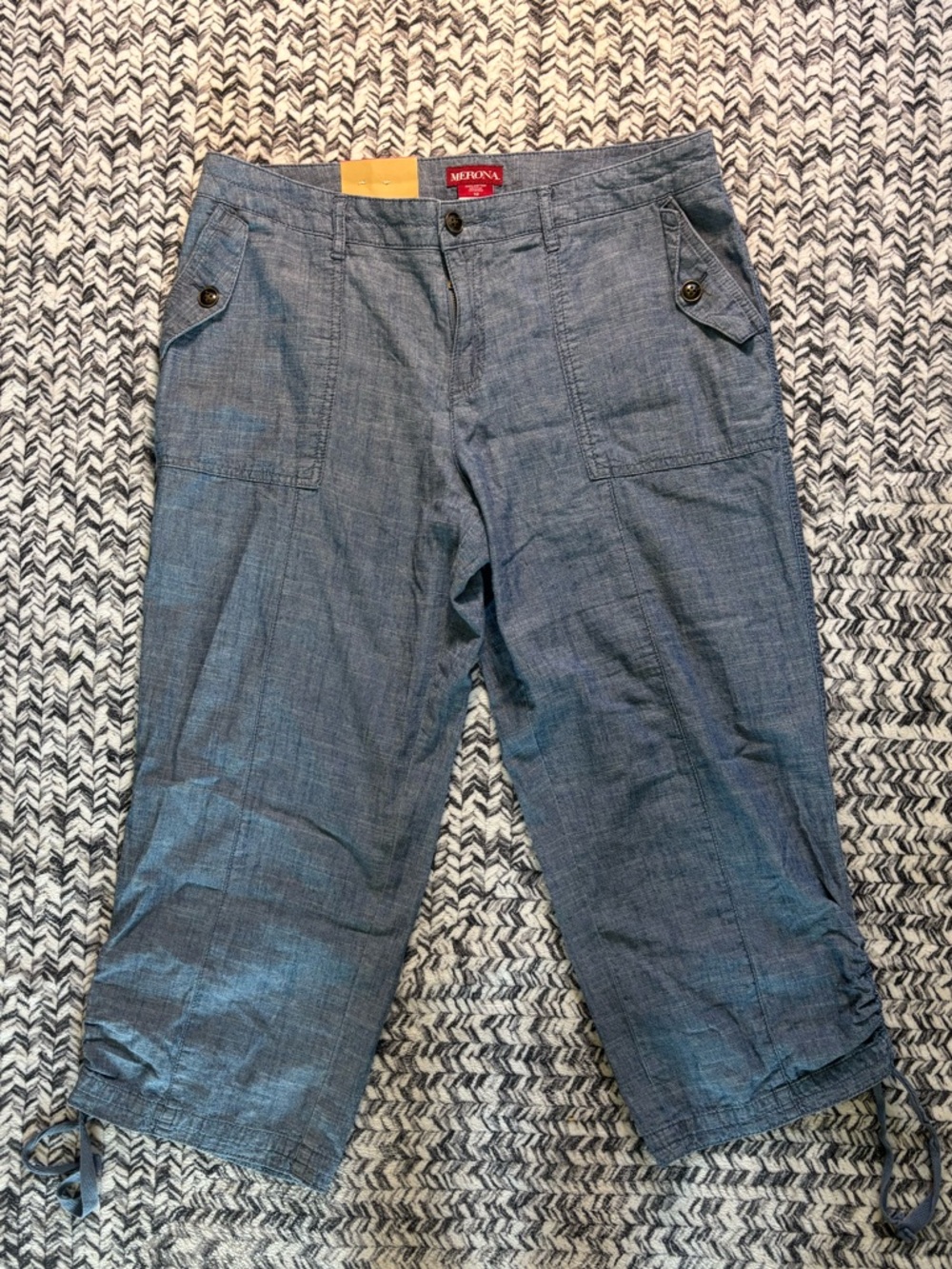 Merona Blue Chambray Capris
